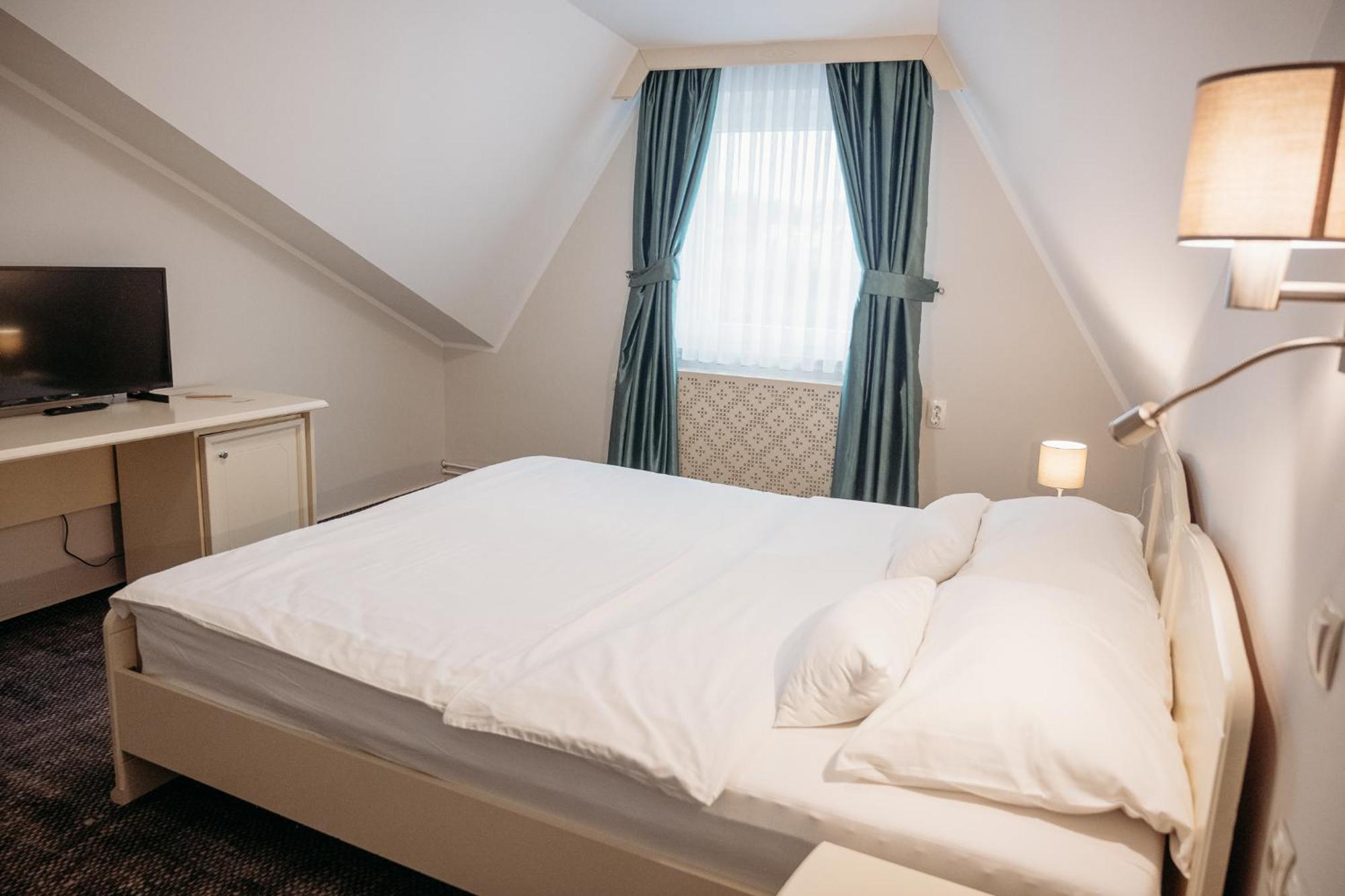 Hotel Kunst Кршко Номер фото